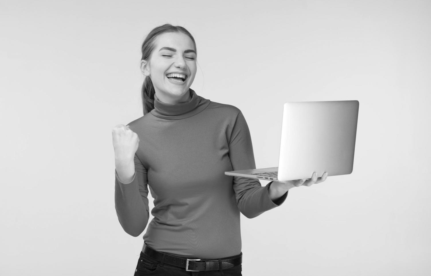 Financial planning session showing budget tracking methods and goal setting